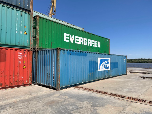 40′ Dry Container