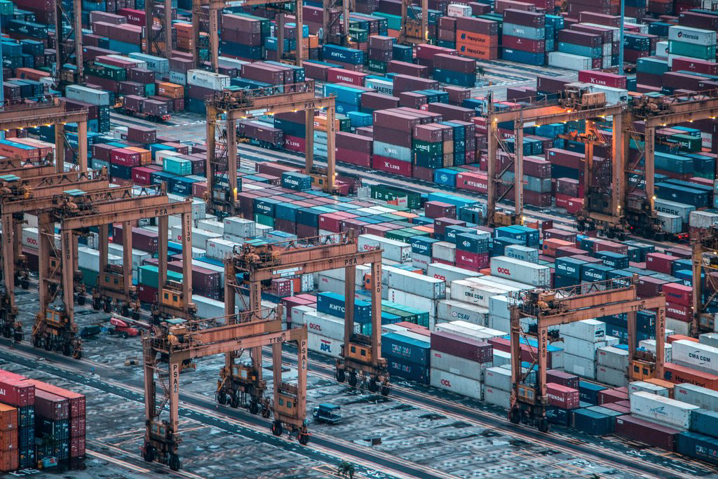 Terms “demurrage” and “detention” in container shipping