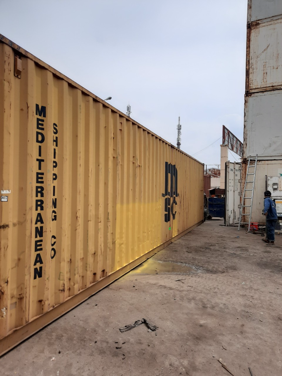 40′ HC Dry Container