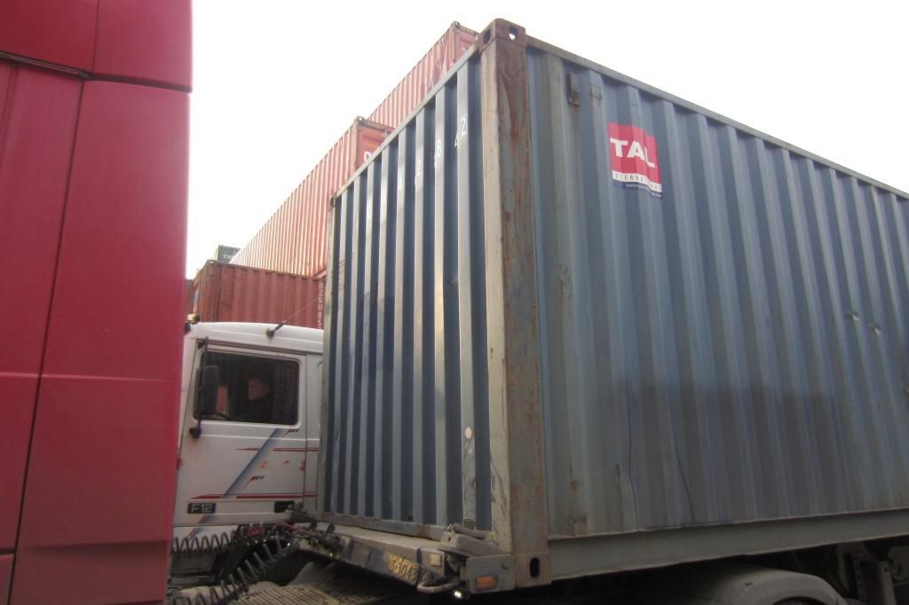 40′ Dry Container