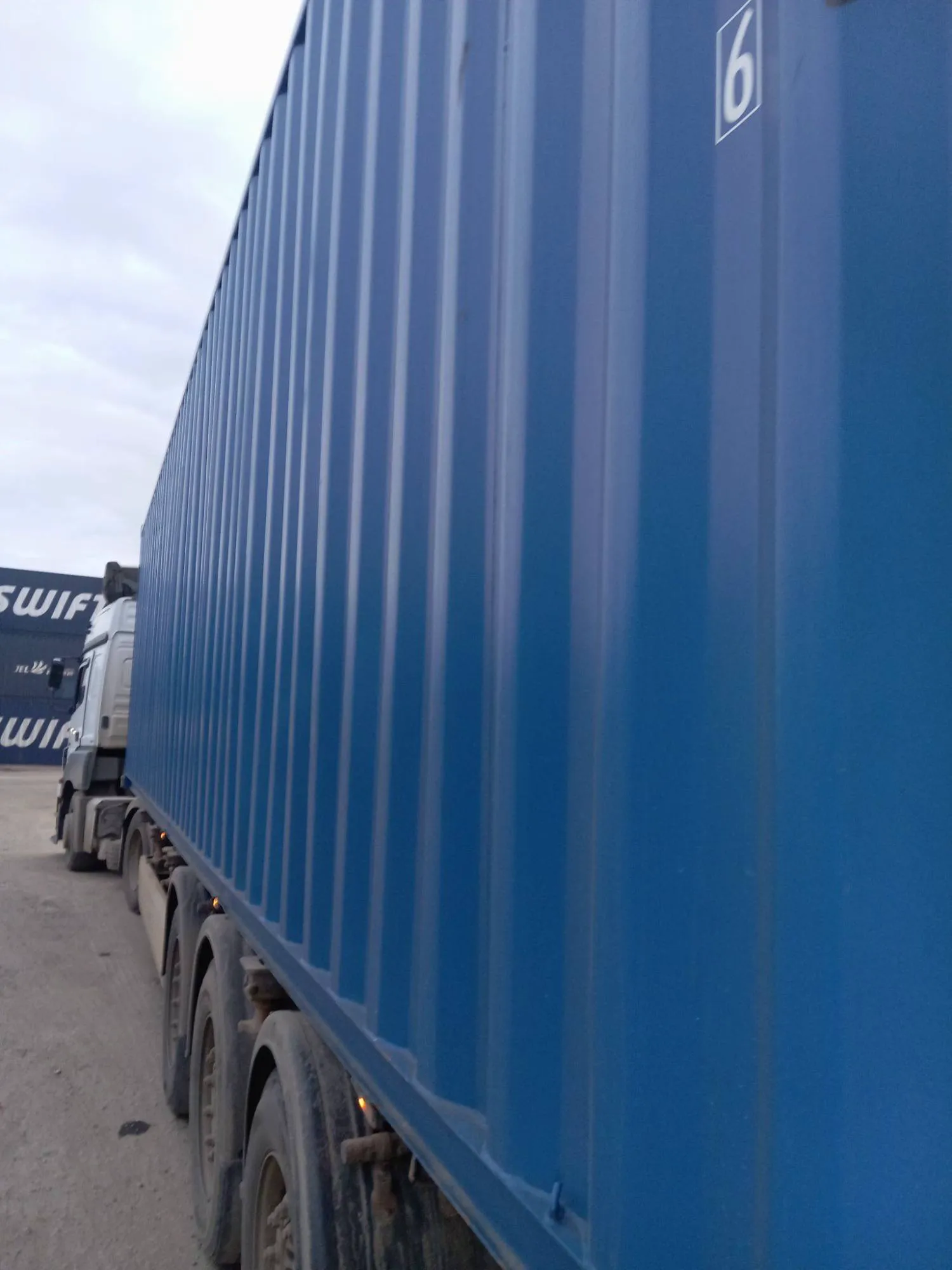 40′ HC Dry Container
